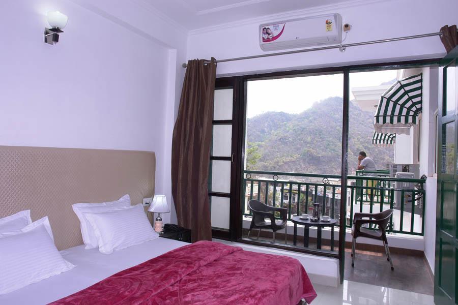 Rishikesh Inn By One Hotels Rishīkesh Zewnętrze zdjęcie